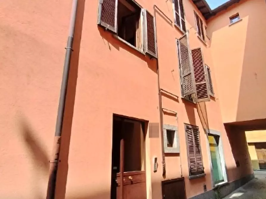 Immagine 1 di Appartamento in vendita  in Vicolo Sant'Agata  a Oggiono