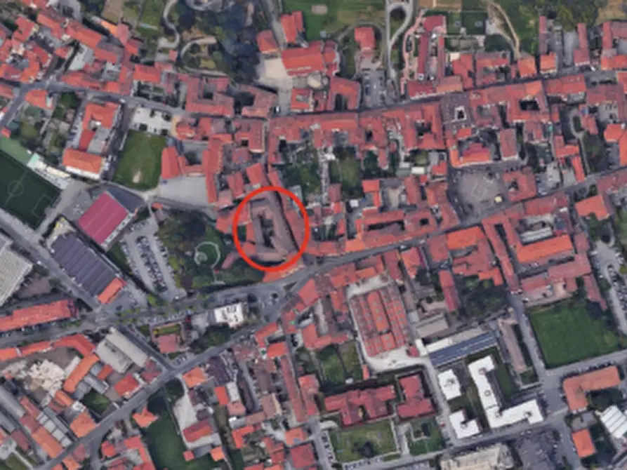 Immagine 17 di Negozio in vendita  in Via Camillo Benso Conte di Cavour  a Oggiono