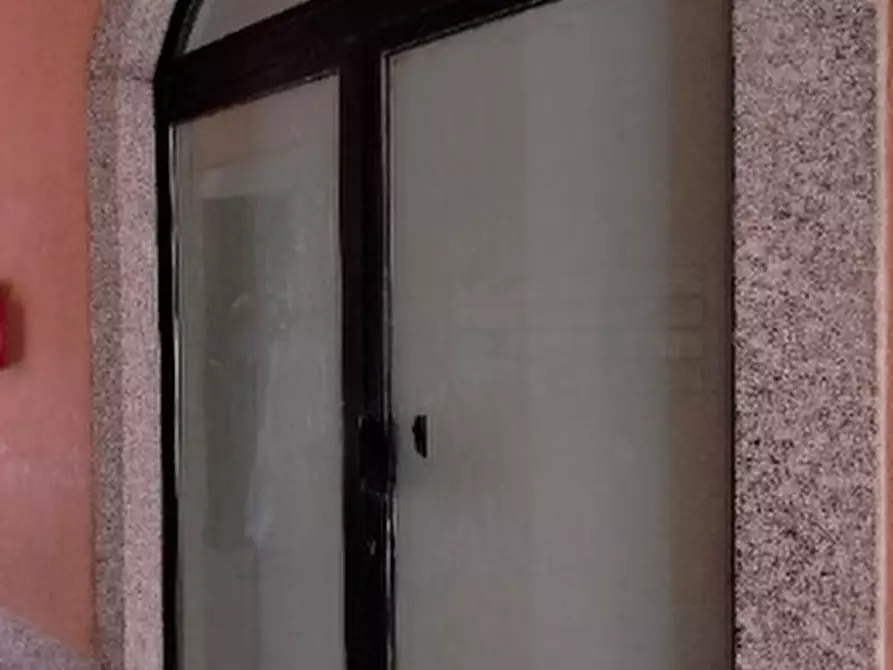 Immagine 19 di Negozio in vendita  in Via Camillo Benso Conte di Cavour  a Oggiono