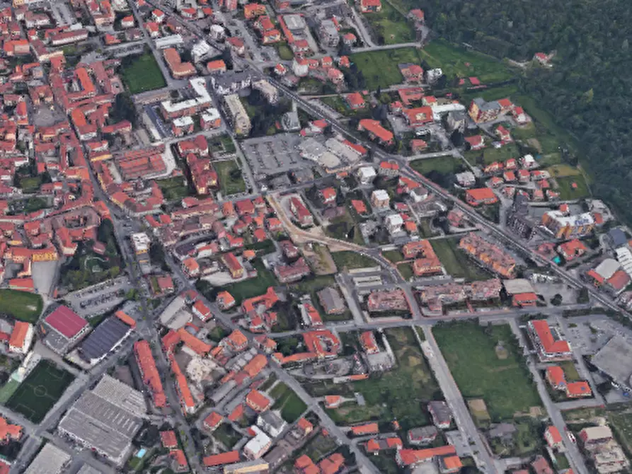 Immagine 23 di Negozio in vendita  in Via Camillo Benso Conte di Cavour  a Oggiono