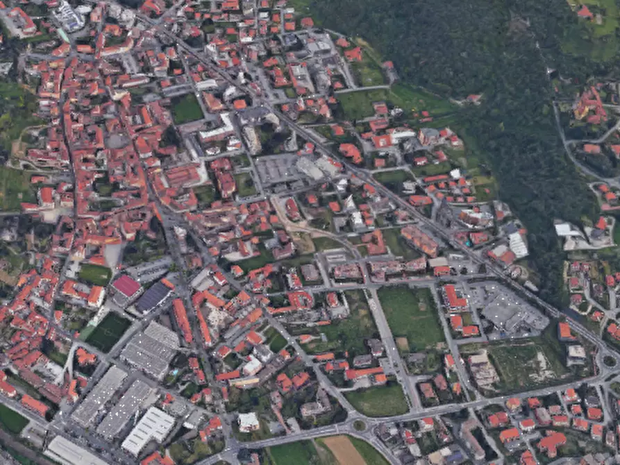 Immagine 25 di Negozio in vendita  in Via Camillo Benso Conte di Cavour  a Oggiono