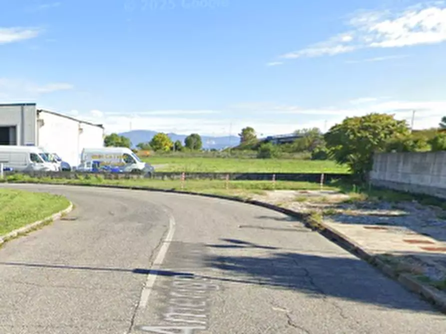 Immagine 3 di Laboratorio in vendita  in Via Amerigo Vespucci a Leno