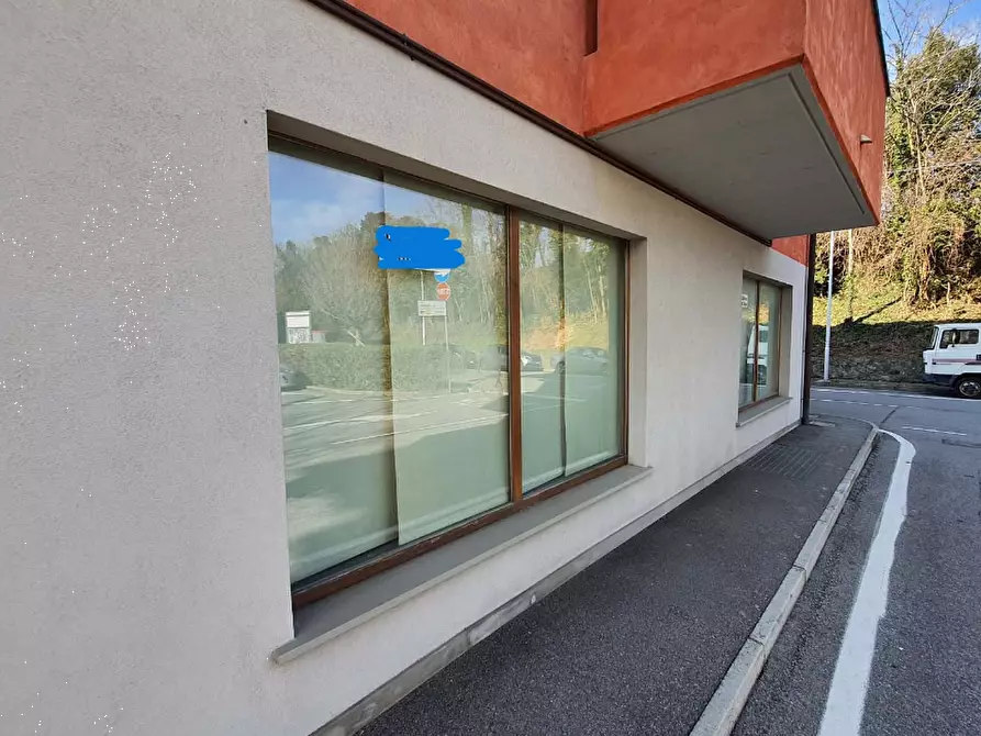 Immagine 4 di Ufficio in vendita  in Via Sant'Anna a Ponte San Pietro
