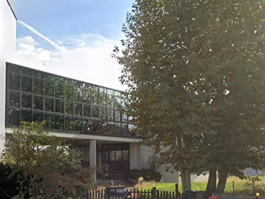 Immagine 7 di Stabile in vendita  in Via Anemone a Dalmine