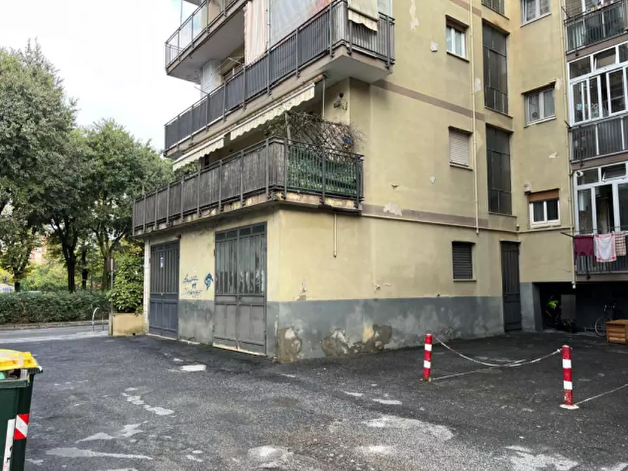 Immagine 1 di Garage in vendita  in Piazzale Pola  a Torino