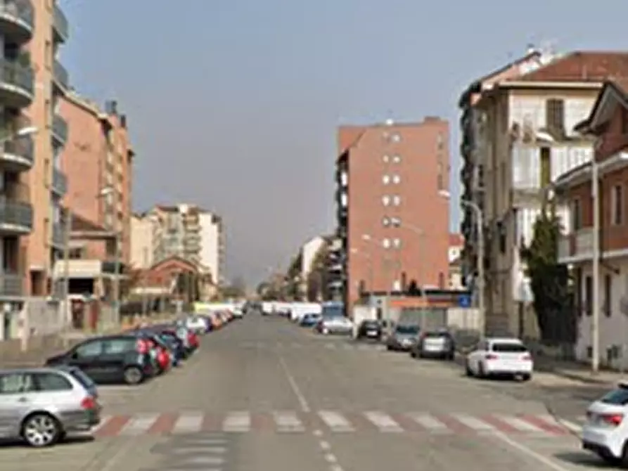 Immagine 6 di Appartamento in vendita  in Via Alfonso Badini Confalonieri a Torino