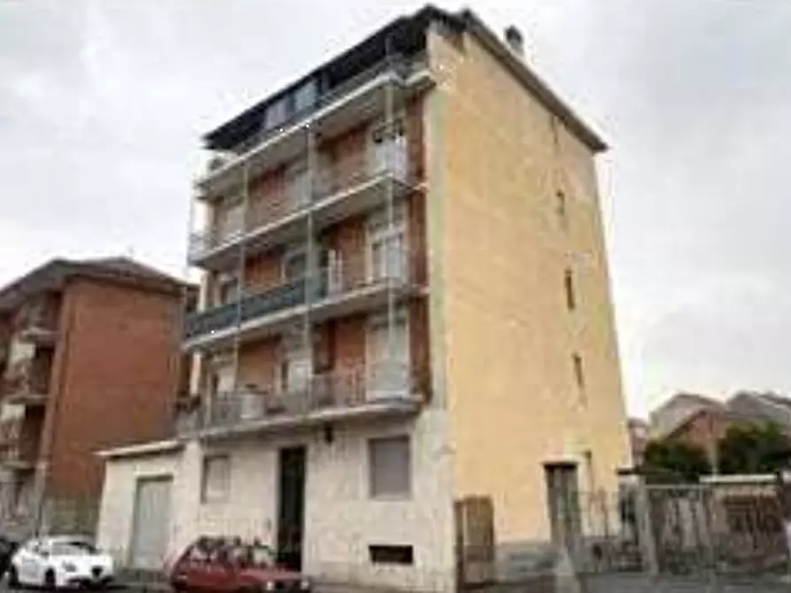 Immagine 3 di Garage in vendita  in Via Monte Cengio a Torino