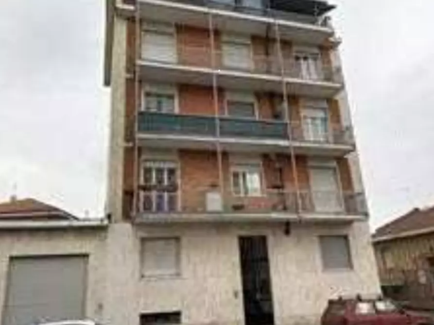 Immagine 4 di Garage in vendita  in Via Monte Cengio a Torino