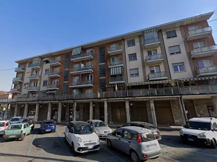 Immagine 2 di Appartamento in vendita  in Via Montello a Venaria Reale