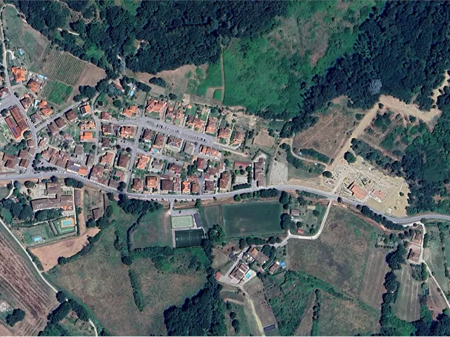 Immagine 18 di Villa in vendita  in Via Ciro Menotti a Reggello