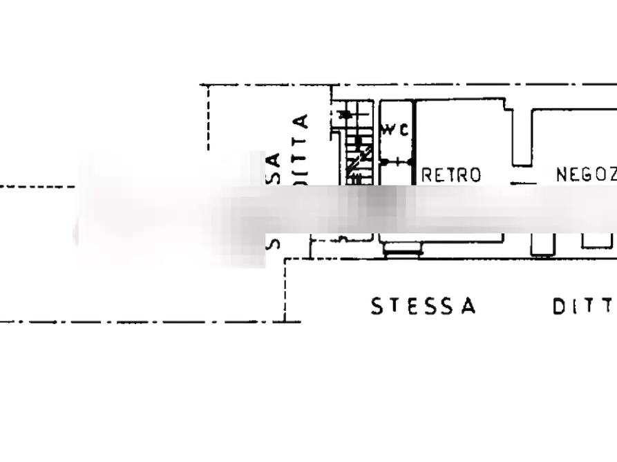Immagine 12 di Negozio in vendita  in Via Cibrario a Lanzo Torinese
