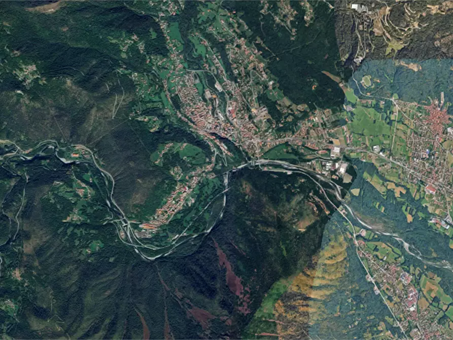 Immagine 7 di Negozio in vendita  in Via Cibrario a Lanzo Torinese