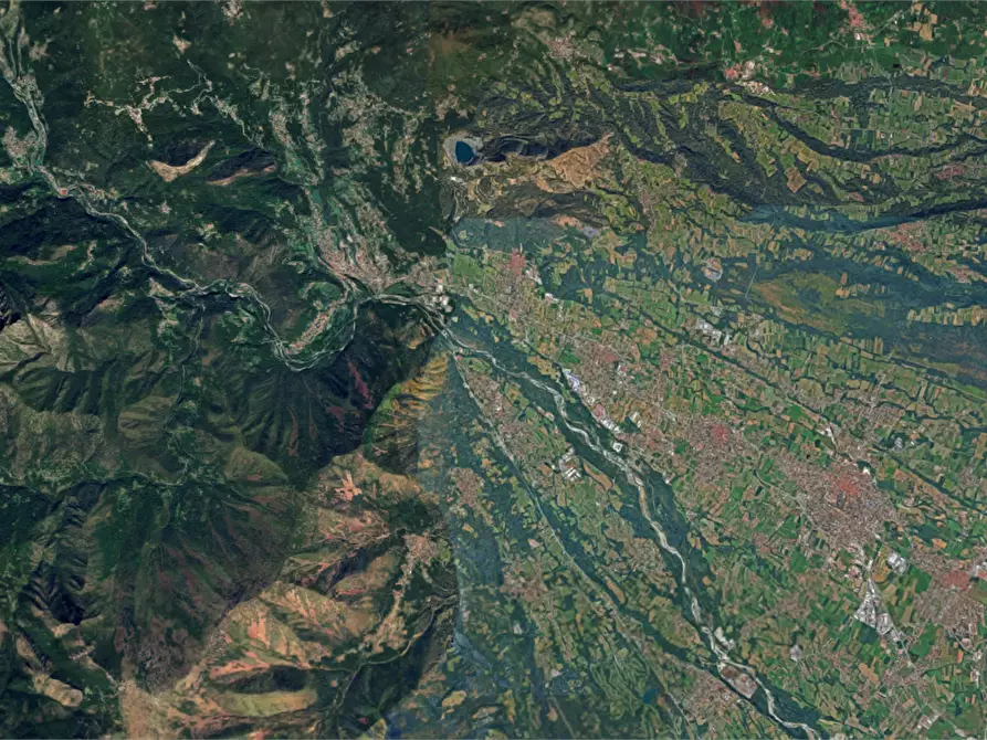 Immagine 8 di Negozio in vendita  in Via Cibrario a Lanzo Torinese