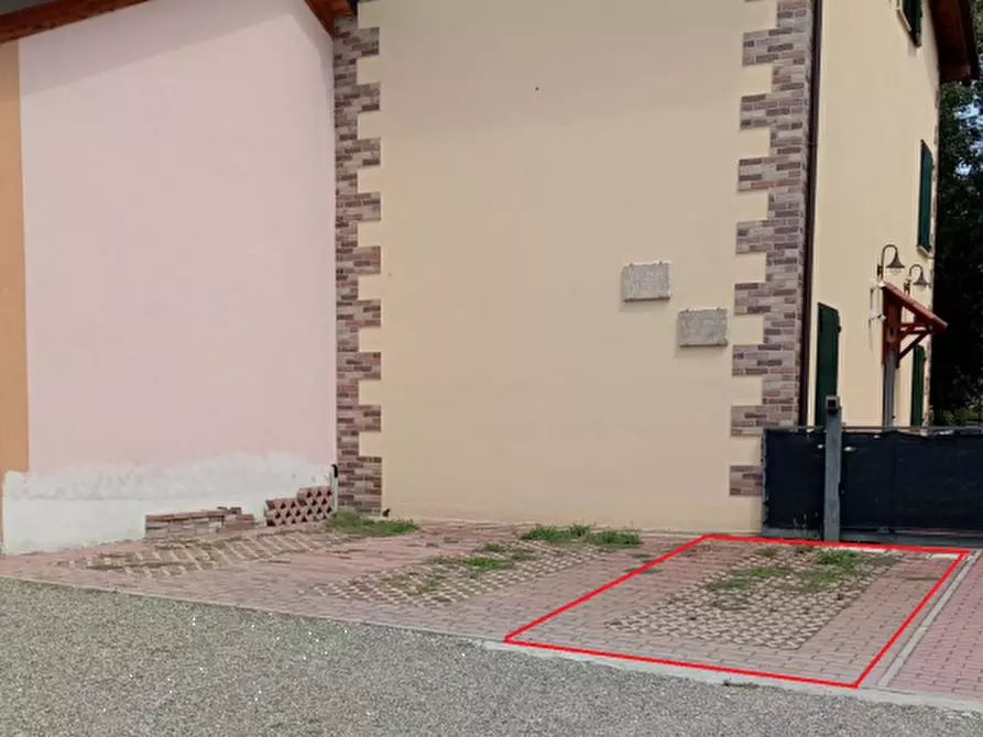 Immagine 2 di Posto auto in vendita  in Via Antonio Gramsci a Sala Bolognese