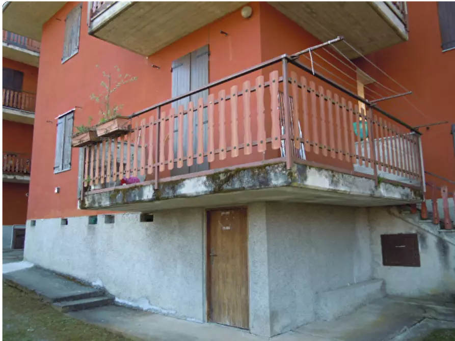 Immagine 3 di Appartamento in vendita  in via Torre a Zogno