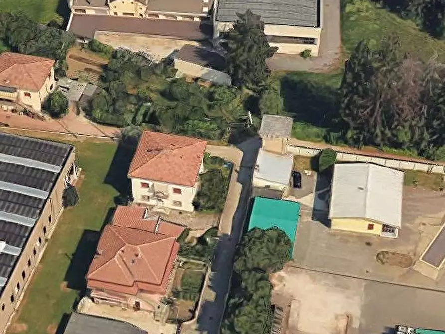 Immagine 19 di Villa in vendita  in Via Giovanni Pascoli a Cavaria Con Premezzo