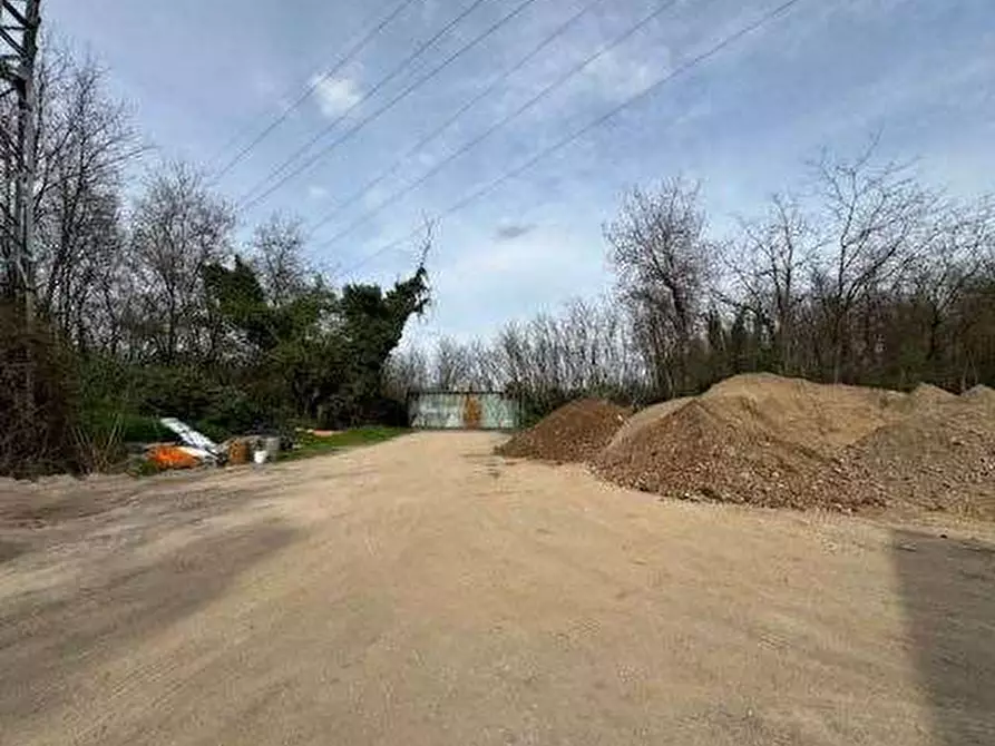 Immagine 2 di Terreno agricolo in vendita  in Via dell'Industria a Magnago