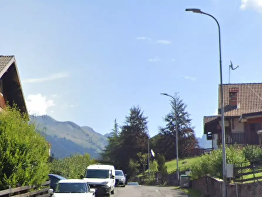 Immagine 4 di Garage in vendita  in Via Serta a Schilpario