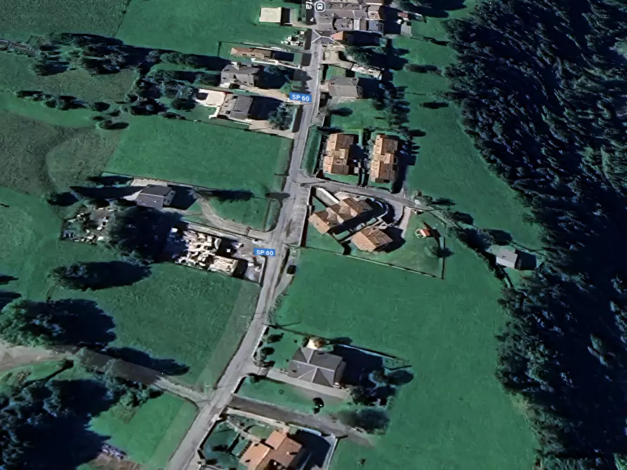 Immagine 1 di Garage in vendita  in Via Serta a Schilpario