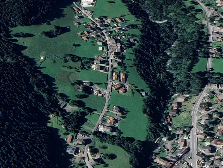 Immagine 3 di Garage in vendita  in Via Serta a Schilpario