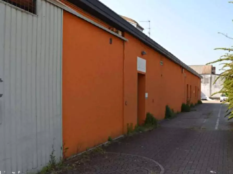 Immagine 5 di Capannone industriale in vendita  in Via Torricelli a Verona
