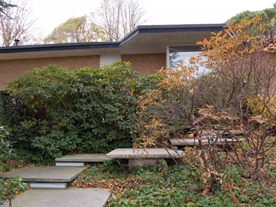 Immagine 3 di Villa in vendita  in Via Mazzini a Albizzate