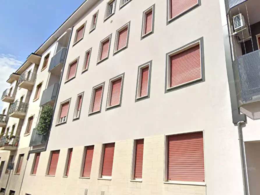 Immagine 2 di Appartamento in vendita  in Via Bonvicino a Legnano