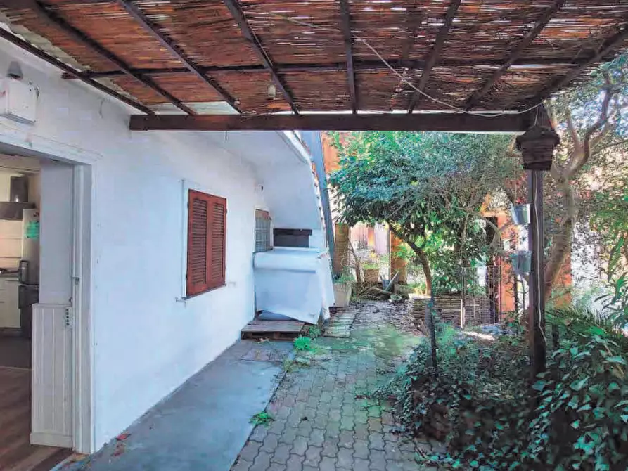 Immagine 3 di Appartamento in vendita  in Vicolo Curtatone a Busto Arsizio