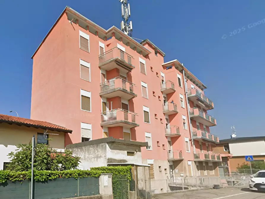 Immagine 9 di Appartamento in vendita  in Via Crocetta a Cavaria Con Premezzo