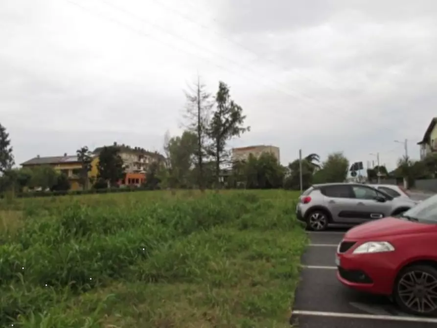 Immagine 3 di Terreno agricolo in vendita  in Via Milano a Treviglio