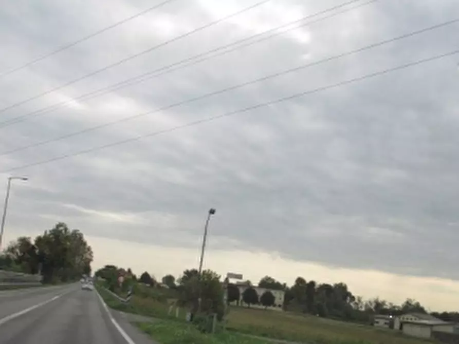 Immagine 7 di Terreno agricolo in vendita  in Via Milano a Treviglio