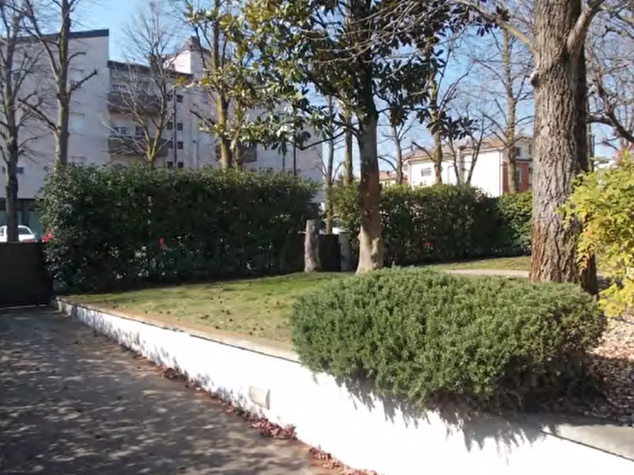 Immagine 4 di Porzione di casa in vendita  in via della Resistenza a Castello D'argile