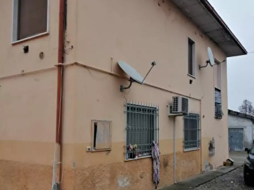 Immagine 1 di Appartamento in vendita  in Via per Volongo a Gambara