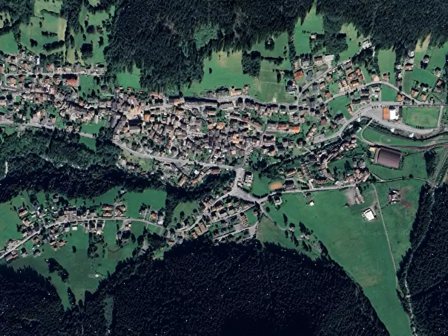 Immagine 5 di Garage in vendita  in Via Serta a Schilpario