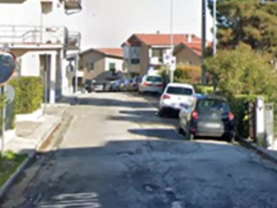 Immagine 7 di Laboratorio in vendita  in Via Lombardia a Sant'elpidio A Mare