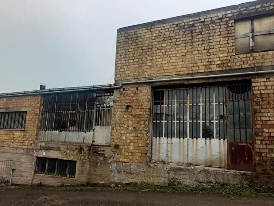 Immagine 2 di Laboratorio in vendita  in Via Aprutina a Altidona