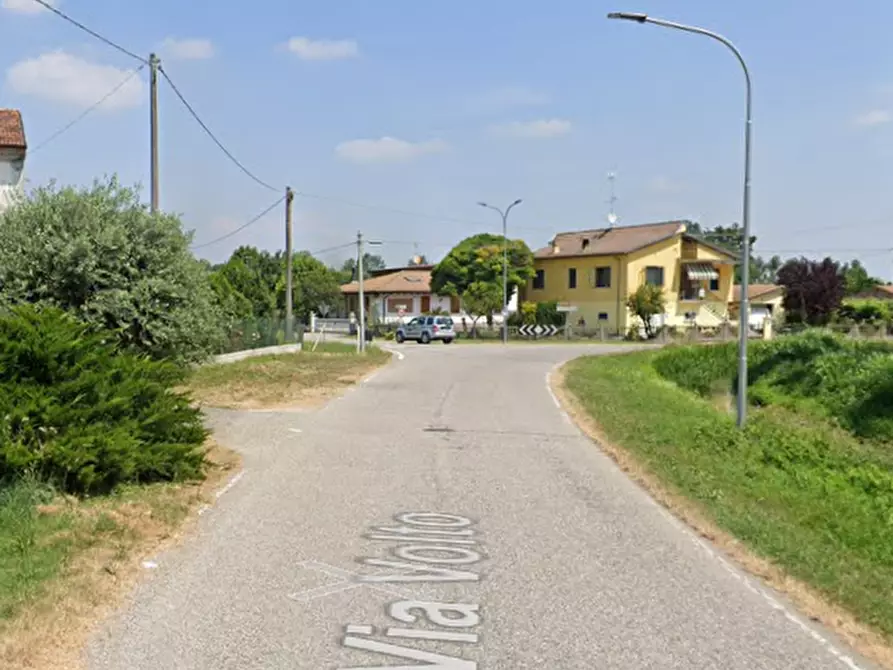 Immagine 13 di Appartamento in vendita  in Via Volto a Borgo Mantovano