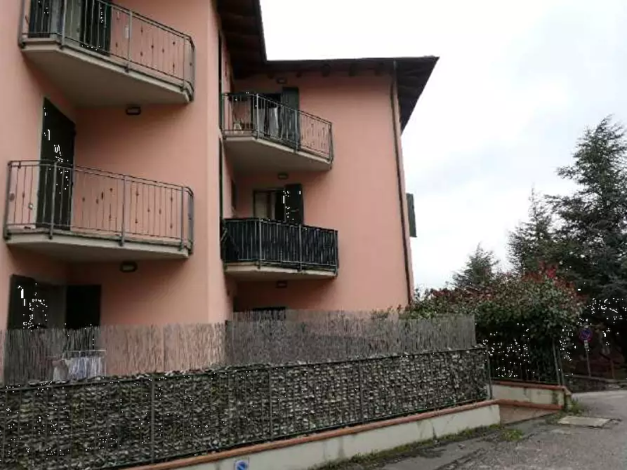 Immagine 1 di Appartamento in vendita  in Via Della Repubblica a Loiano