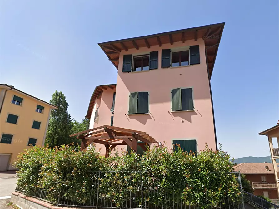 Immagine 7 di Appartamento in vendita  in Via Della Repubblica a Loiano