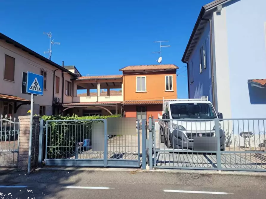 Immagine 1 di Porzione di casa in vendita  in Via Circondaria Ovest  a Sant'agata Bolognese