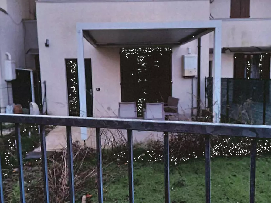 Immagine 1 di Villetta a schiera in vendita  in Via Cirillo Rossi a Commessaggio