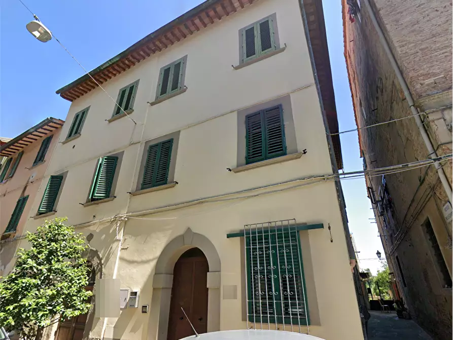 Immagine 5 di Appartamento in vendita  in Via Castruccio Castracani a Fucecchio