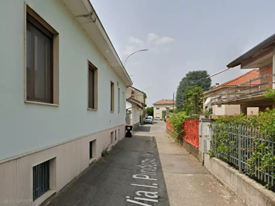 Immagine 11 di Appartamento in vendita  in Via Ippolito Pindemonte  a Vigevano