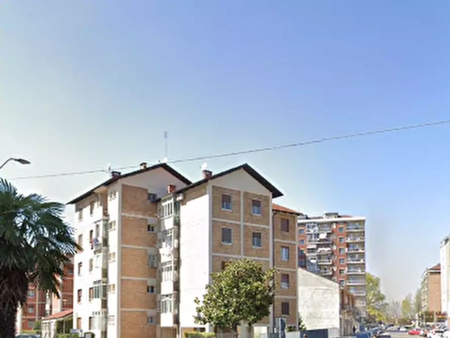 Immagine 2 di Appartamento in vendita  in Via Parenzo a Torino