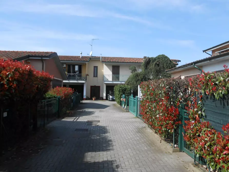 Immagine 1 di Appartamento in vendita  in Via Verdi a Dorno