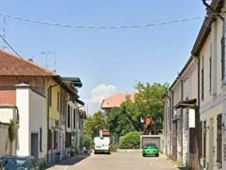 Immagine 11 di Appartamento in vendita  in Via Curtatone a Legnano