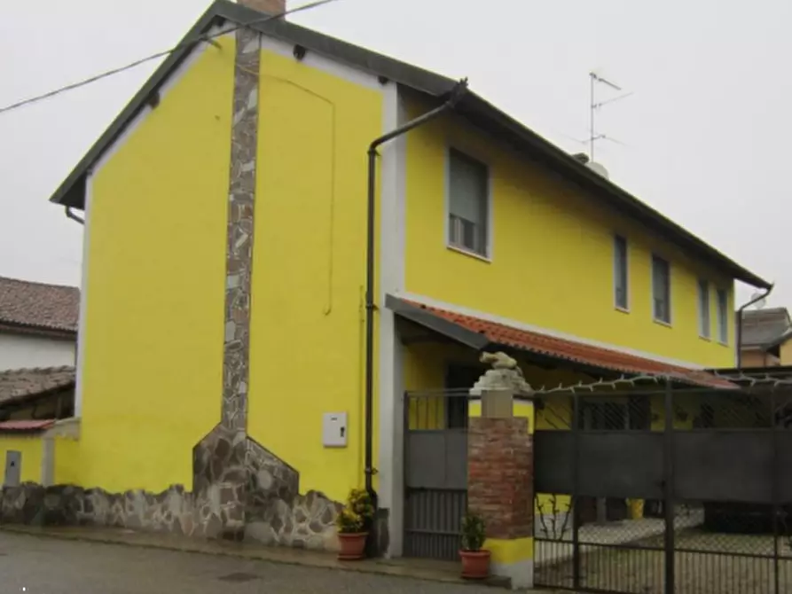 Immagine 7 di Casa indipendente in vendita  in Via Sant'Alessandro a Zeme