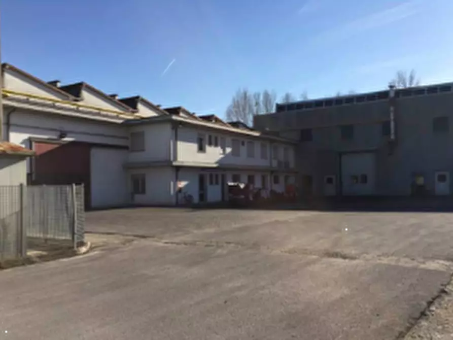 Immagine 2 di Capannone industriale in vendita  in Via Monte Grappa a Vigodarzere