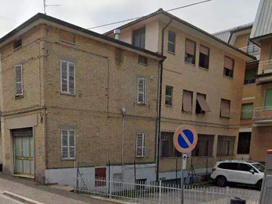 Immagine 1 di Laboratorio in vendita  in Via Benigno Zaccagnini  a Montegranaro