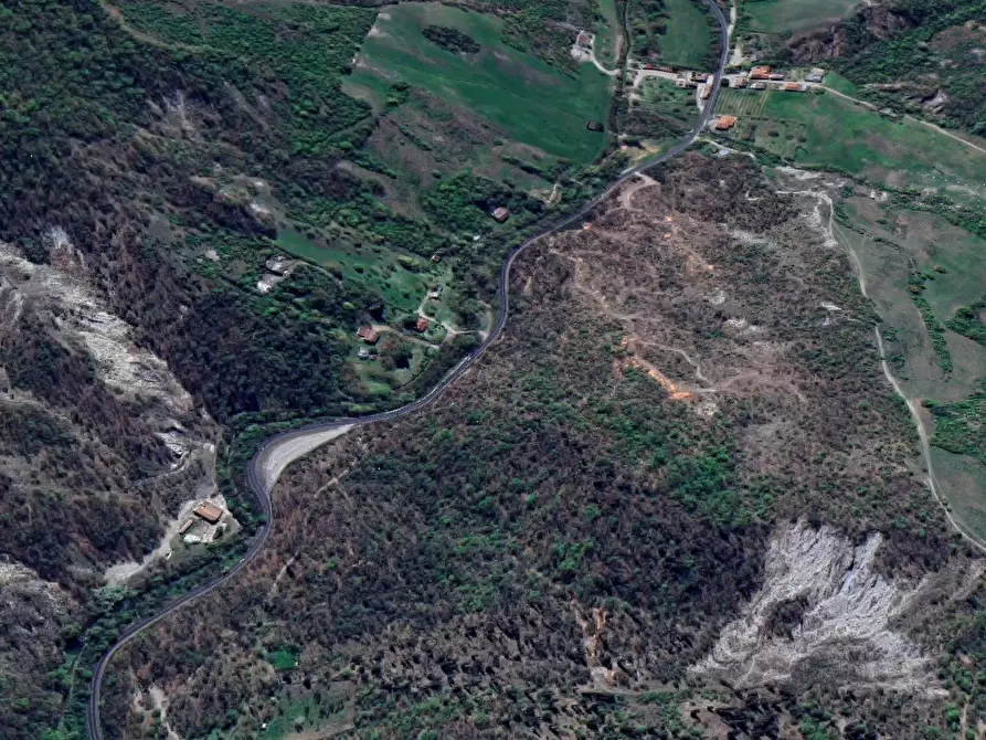 Immagine 7 di Terreno agricolo in vendita  in Via Statale a Vezzano Sul Crostolo